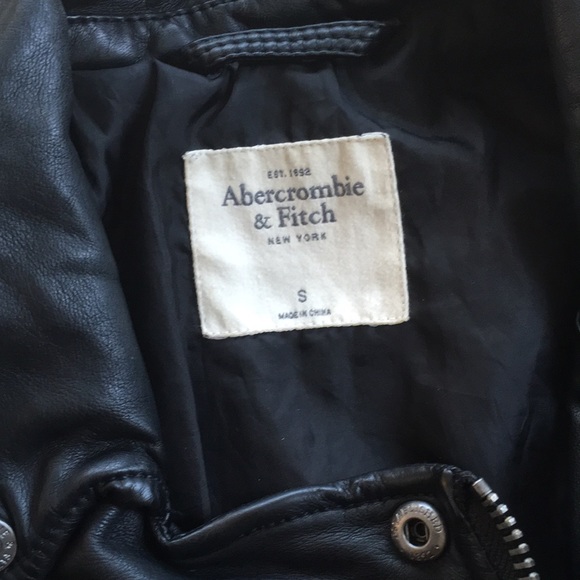 A&F womens faux leather jacket US Small - Picture 3 of 5